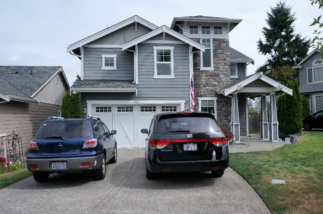 Building Photo - 9003 105 Ave SW