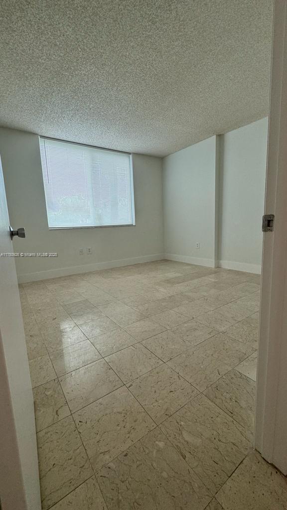 Foto del edificio - 2 bedroom in Hollywood FL 33021