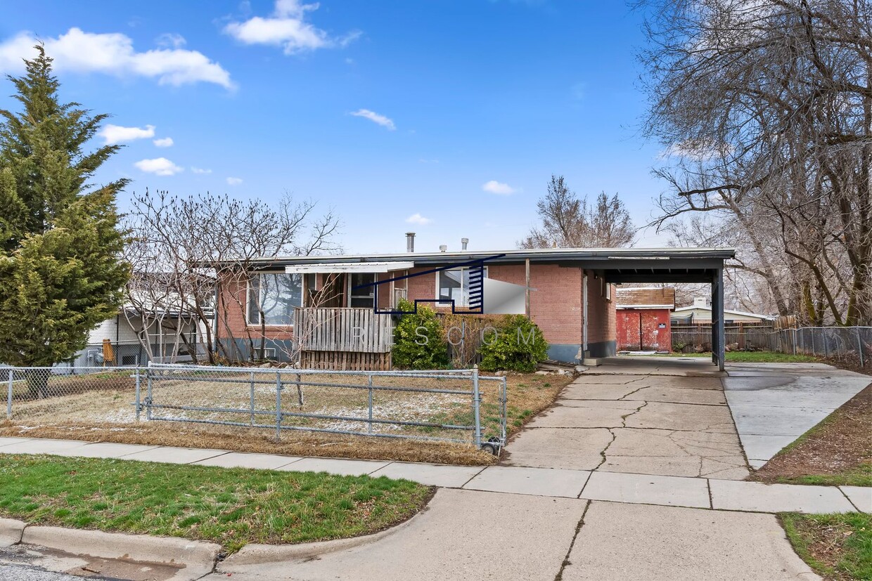 Primary Photo - Ogden 3 Bedroom Home.