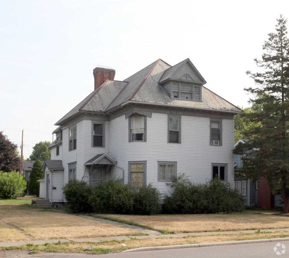 Primary Photo - 928 E Lincolnway