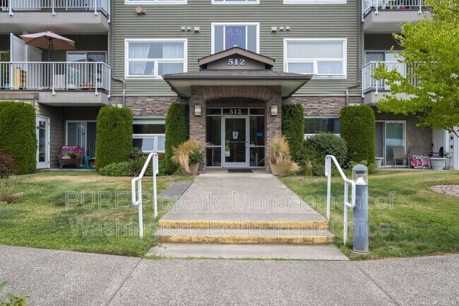 Foto del edificio - 512 Darby Dr