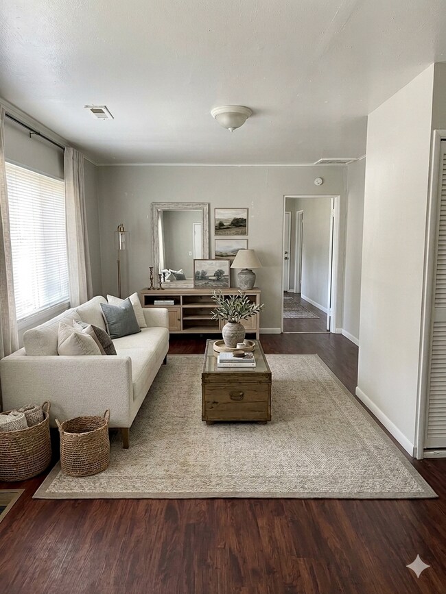 Building Photo - 624 Prairie Rd