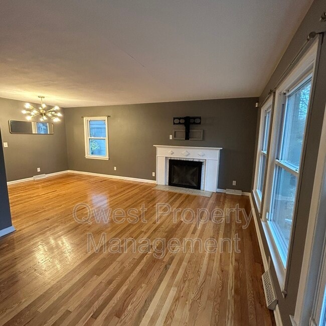 Foto del edificio - 1532 Sylvan Ave SE