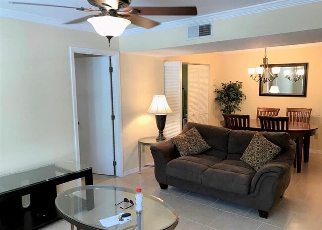 Foto del edificio - 2360 SW Archer Rd