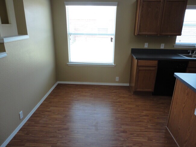 Building Photo - 1505 Shady Shores Drive