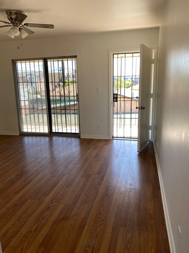 Foto principal - 3506 12th Ave