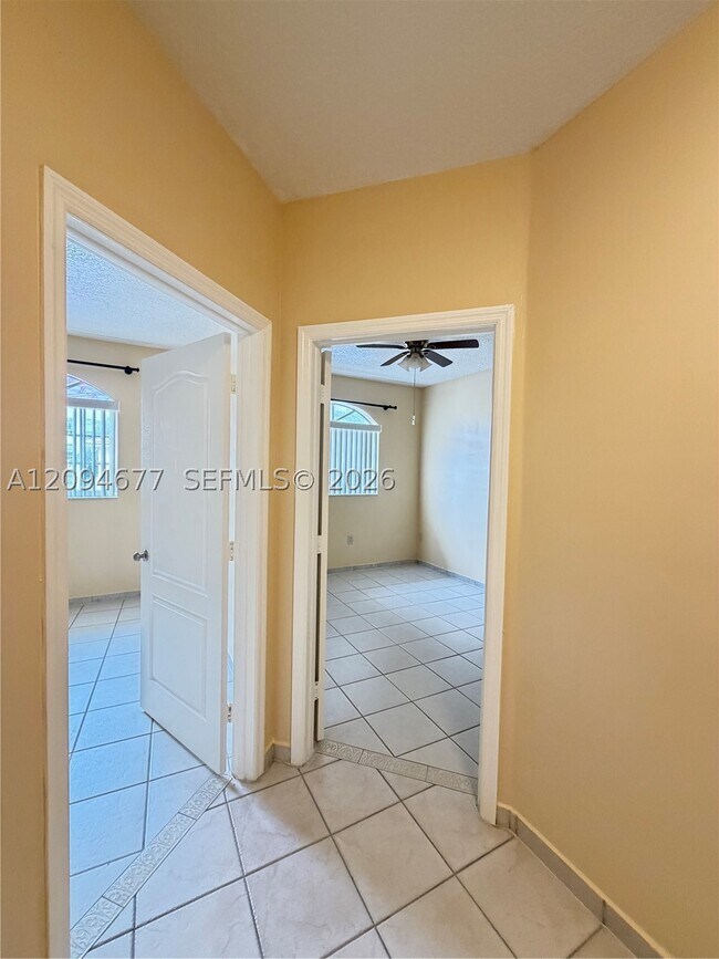 Foto del edificio - 7540 W 20th Ave