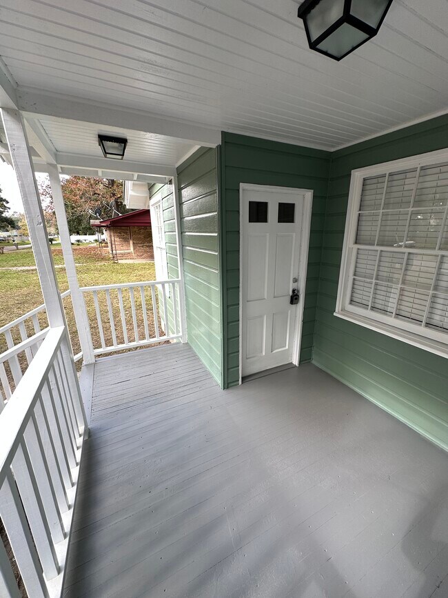 Foto del edificio - 1528 S Lartigue Ave