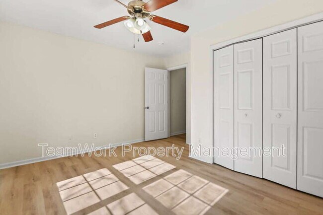 Foto del edificio - 131 Boone St