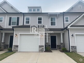 Building Photo - 207 Solacium Ln