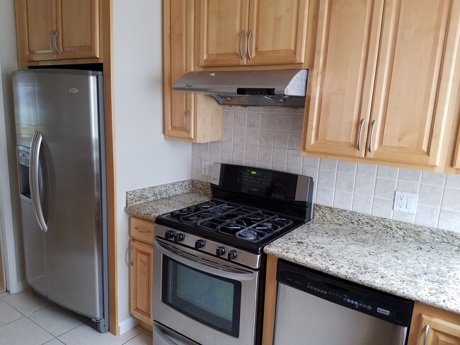Kitchen - 1255 16th Ave