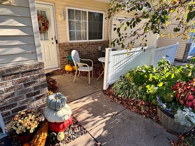Foto del edificio - 3 Bedroom River Falls Townhome