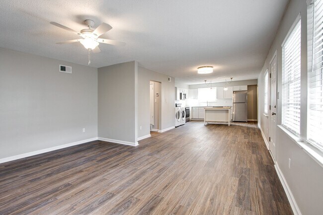 Building Photo - 1234 Harbert Ave