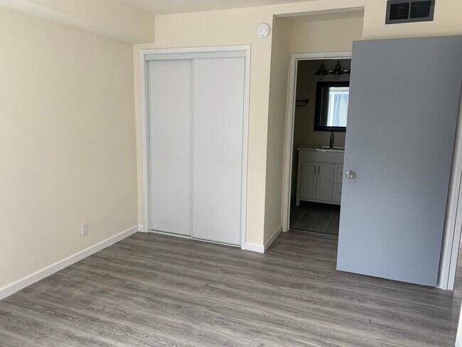 Foto del edificio - 334 27th Ave