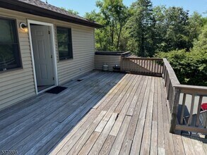 Building Photo - 172 Landing Rd