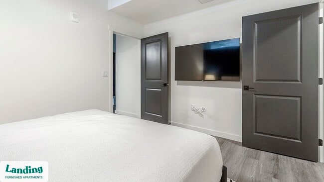 Building Photo - 221 Main St N