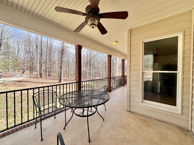 Building Photo - 7809 Deer Trail