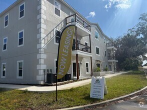 Building Photo - 201 N Dewey St