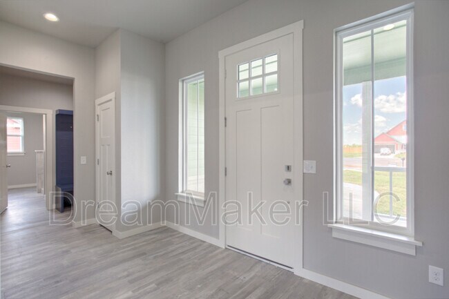 Foto del edificio - 3110 SE 34th St