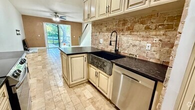 Building Photo - 6306 Crescent Lake Way