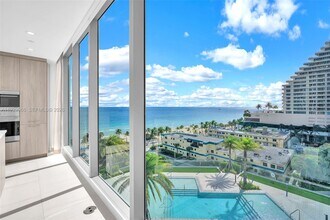 Building Photo - 151 N Seabreeze Blvd