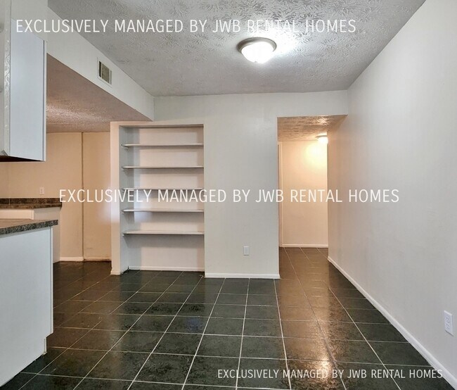 Foto del edificio - 7201 Arlington Expy