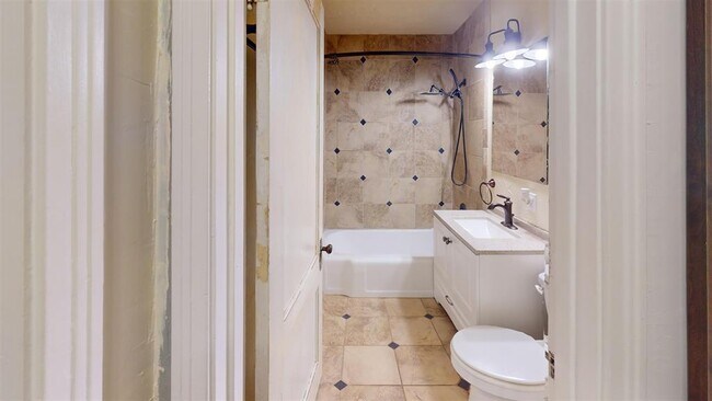 Foto del edificio - 1715 Oak Ave