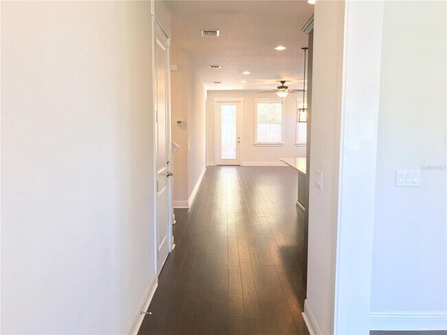 Building Photo - 3010 W Neptune St