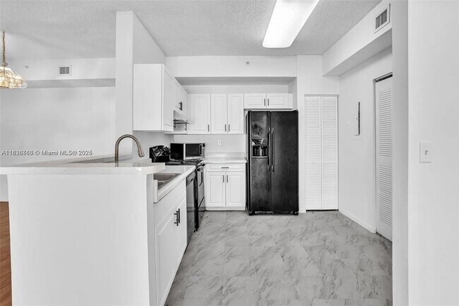 Foto del edificio - 6928 SW 39th St