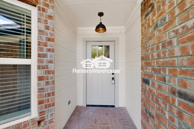 Building Photo - 7714 Bordeaux Ln