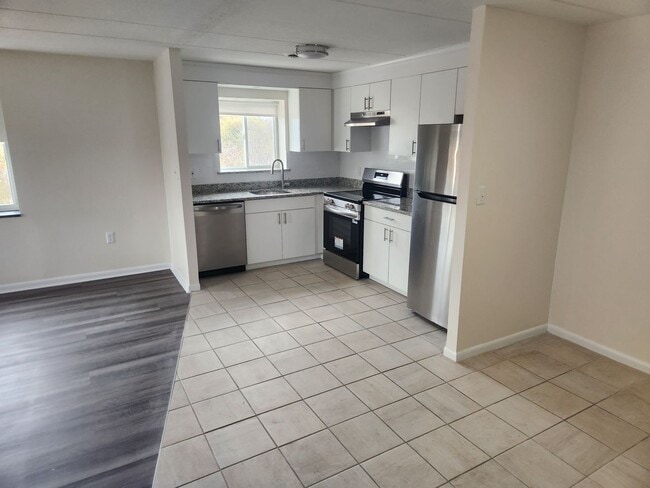 Photo - Hill Estates 2 bedroom 2 Bath in Belmont a... House