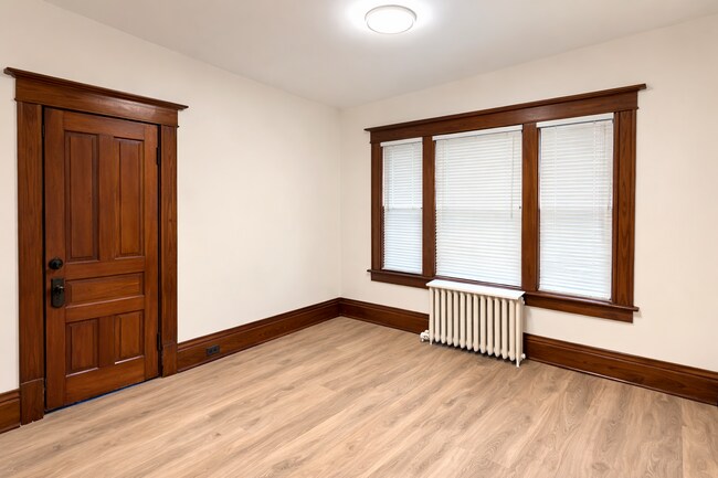 Photo du bâtiment - 7 Centre St