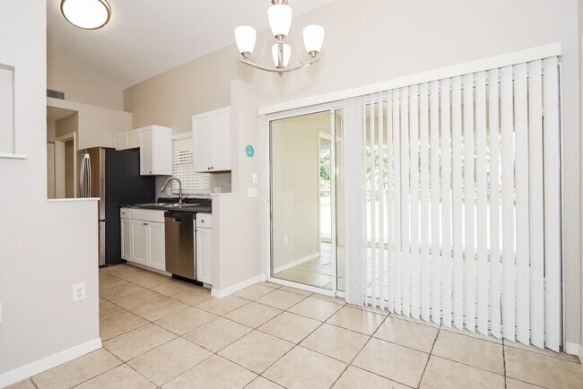 Building Photo - 3644 Ribera Ave