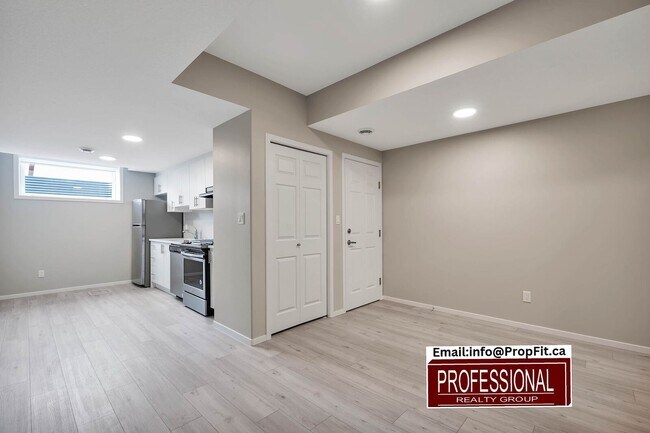 Photo du bâtiment - 6305 66 St