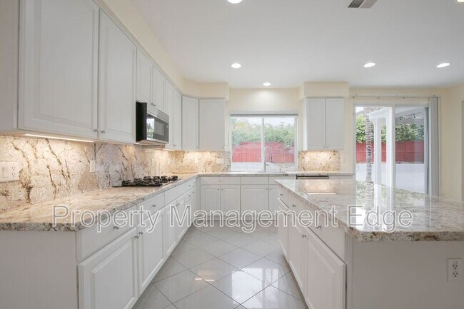 Foto del edificio - 32905 Northshire Cir