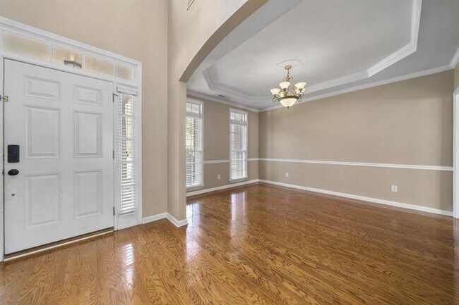 Building Photo - 130 Candler Ct