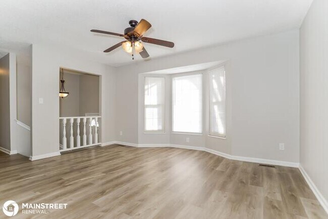 Foto del edificio - 942 Fair Oaks Ct, Liberty, MO 64068