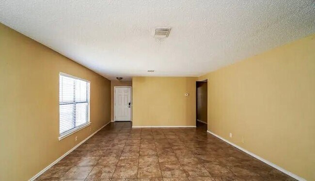 Building Photo - 2423 Buffalo Pass Dr