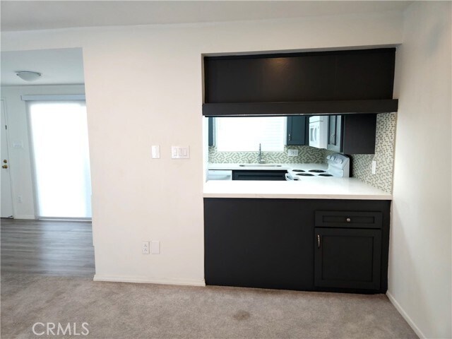 Foto del edificio - 22857 Nadine Cir