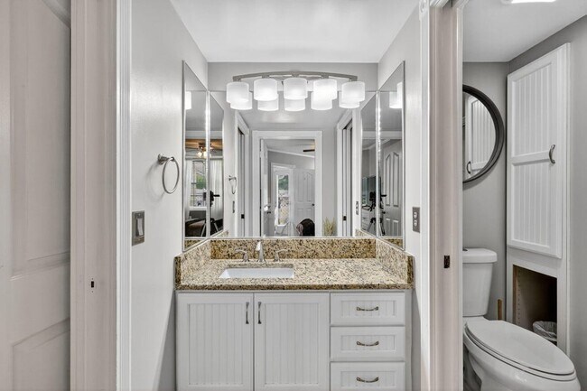 Foto del edificio - 503 Andover Ct