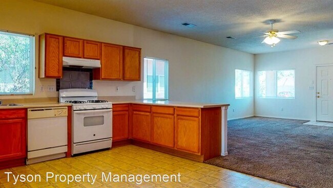 Foto del edificio - 3 br, 2 bath House - 1424 Elk Ridge Rd NE