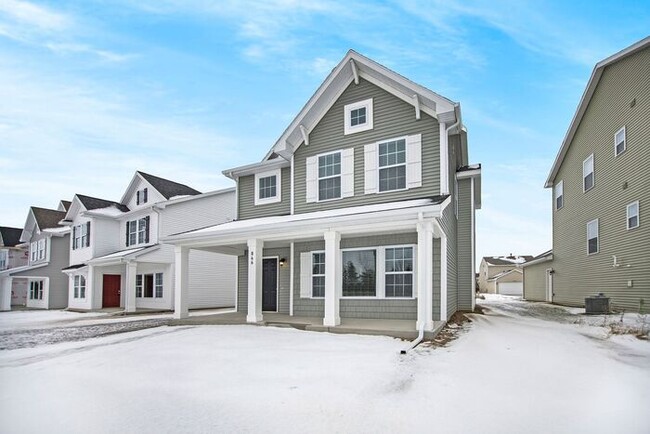 Building Photo - **Special promo - sign a lease this month and get first two months for $2,595/mo then return to n...