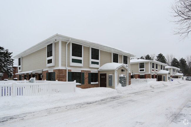 Building Photo - Ridgeview Apartments