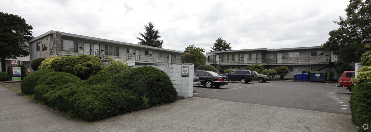 Primary Photo - Lu Don Apartments