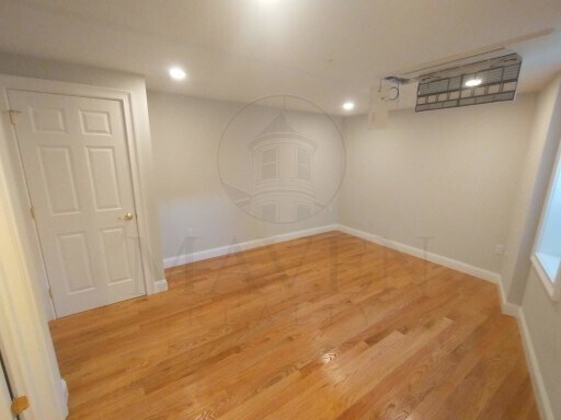 Foto del edificio - Watertown Square area, deleaded 1 bedroom,...