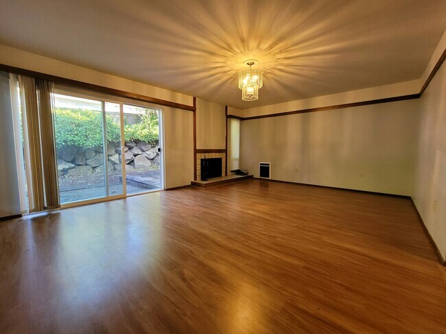 Building Photo - 11353 Southeast 211th Lane, Unit 71