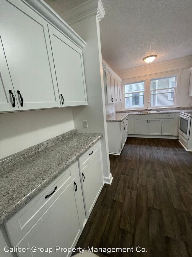 Building Photo - 4 br, 2 bath House - 624 Kimball Ave