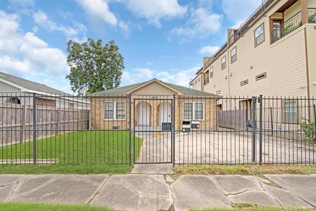 Foto principal - 2915 Isabella St