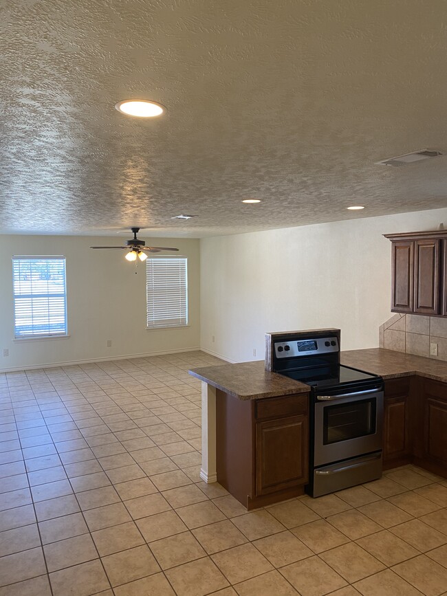 Building Photo - 200 W Crosby St