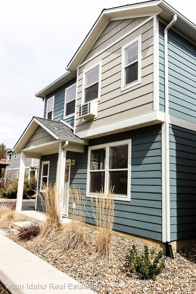 Building Photo - 3 br, 2.5 bath House - 1101 Hourglass Lane